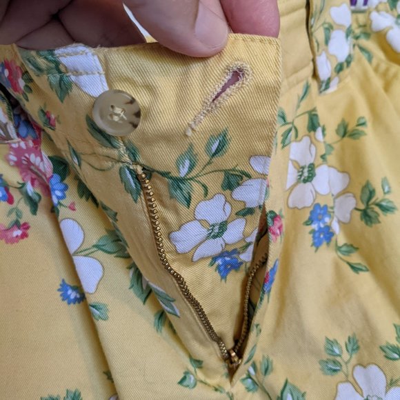 NWT Vintage Yellow FLORAL Shorts!  HIGH QUALITY CONSTRUCTION!  | 6 | Lizsport - Picture 6 of 11
